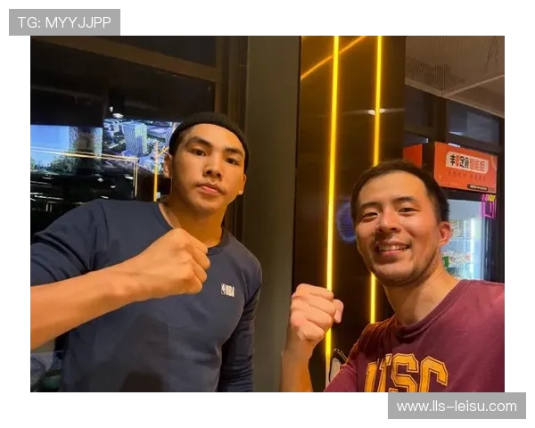 00后新星太依拉克UFC首秀KO胜出,放言目标统治量级