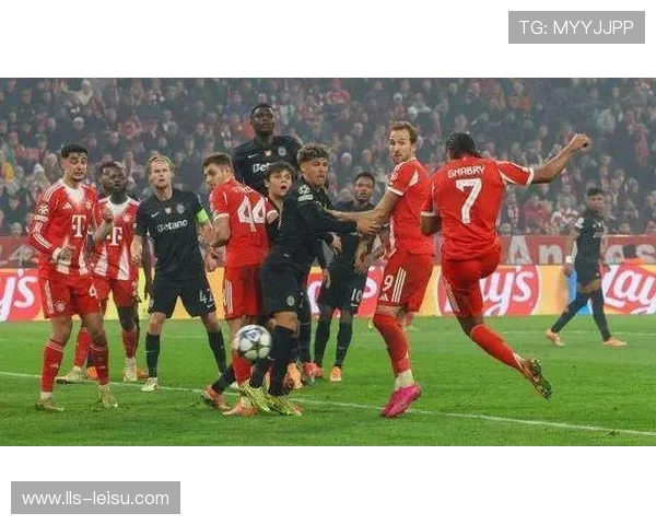 17岁卡尔破门瞬间，安联球场为之沸腾