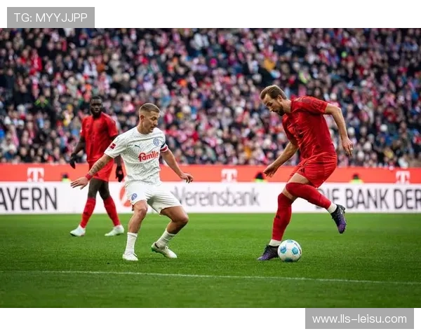 半场：拜仁慕尼黑3-0领先沃尔夫斯堡，凯恩梅开二度